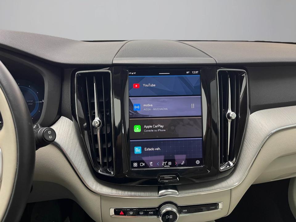Volvo XC60 2.0 T6 AWD Recharge Core Auto