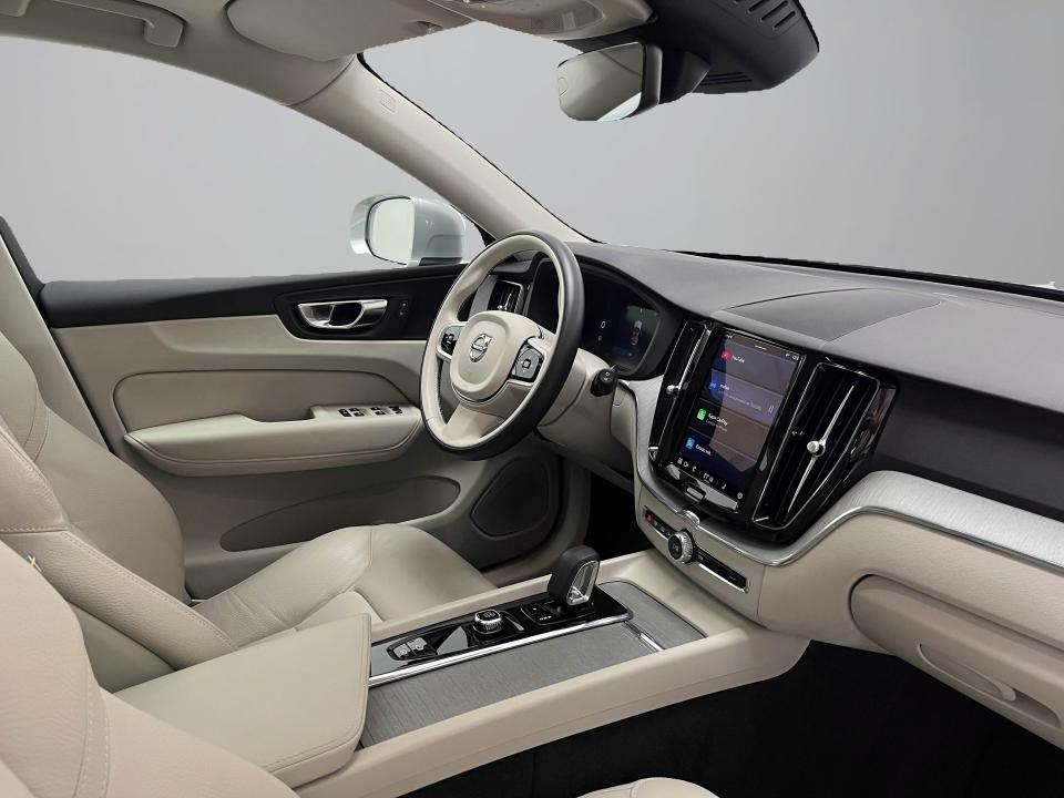 Volvo XC60 2.0 T6 AWD Recharge Core Auto