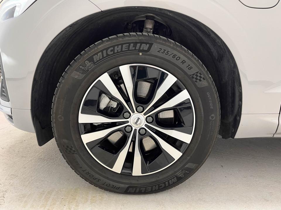 Volvo XC60 2.0 T6 AWD Recharge Core Auto