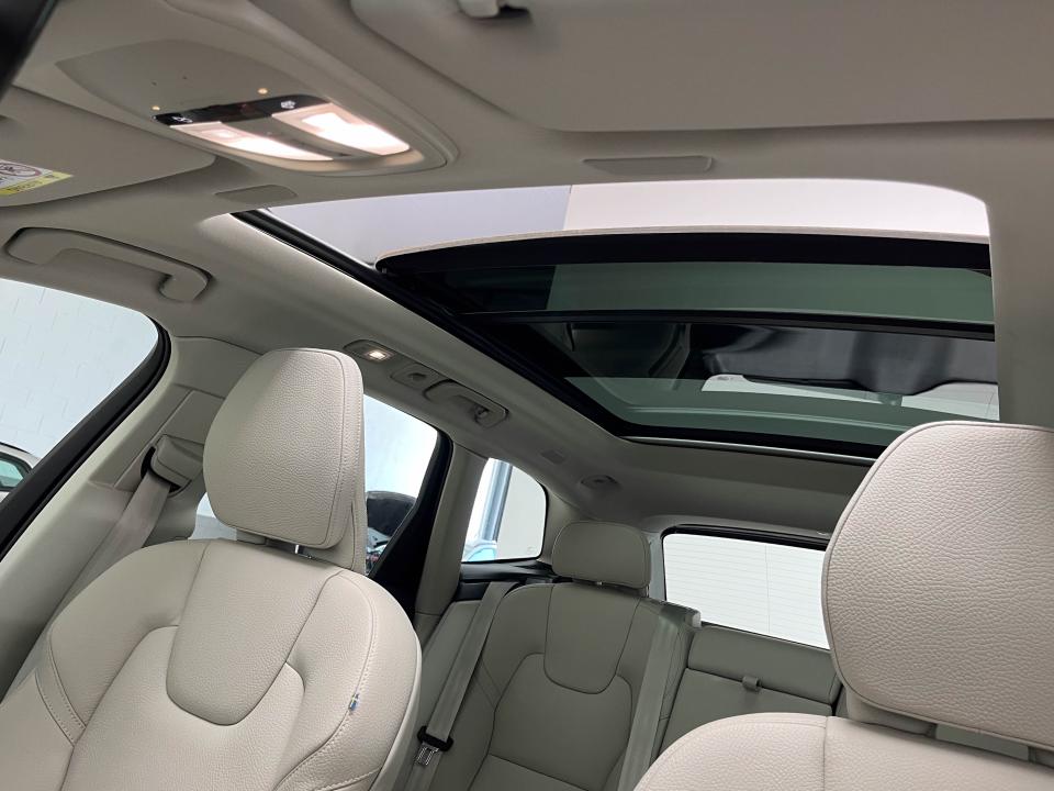 Volvo XC60 2.0 T6 AWD Recharge Core Auto