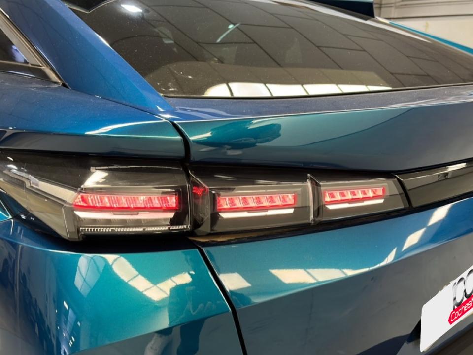 Peugeot 408 408 Allure HYBRID 145 eDCS6