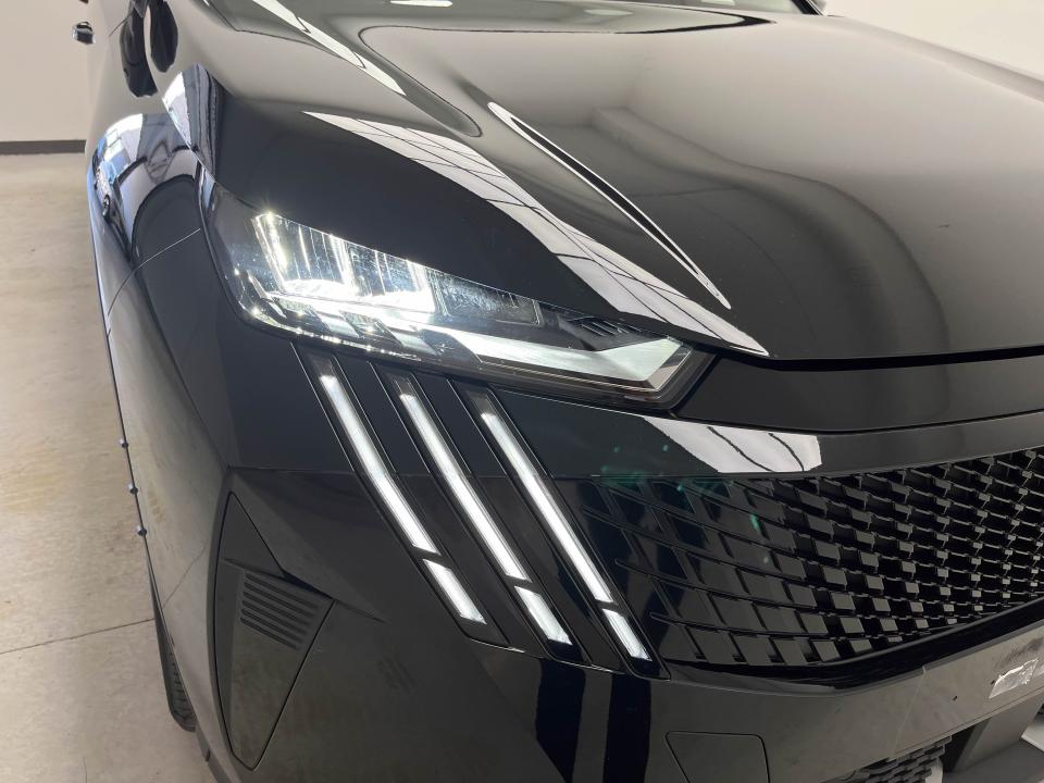 Peugeot 5008 Hybrid 1.2 107KW Allure Exclusive eDCS6