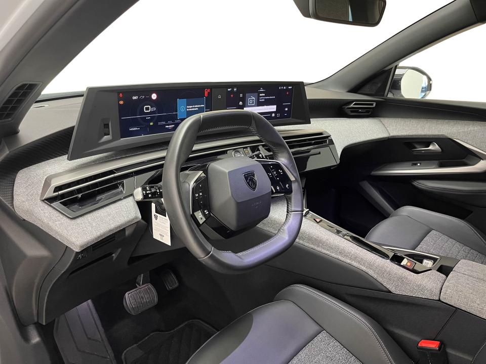 Peugeot 5008 Hybrid 1.2 100KW Allure eDCS6