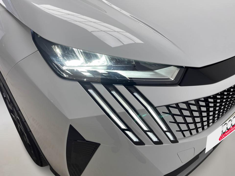 Peugeot 5008 Hybrid 1.2 100KW Allure eDCS6