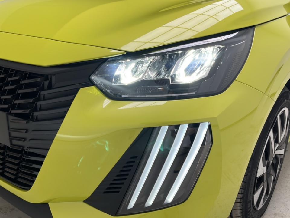 Peugeot 208 Style HYBRID 110 eDCS6