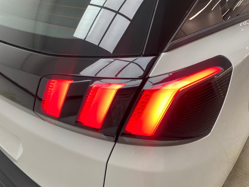 Peugeot 3008 1.5 BlueHDi 96kW Active Pack EAT8