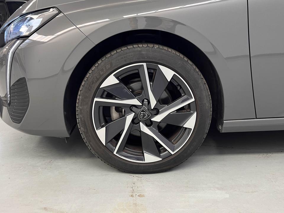 Peugeot 308 5P Allure BlueHDi 130 S&S EAT8