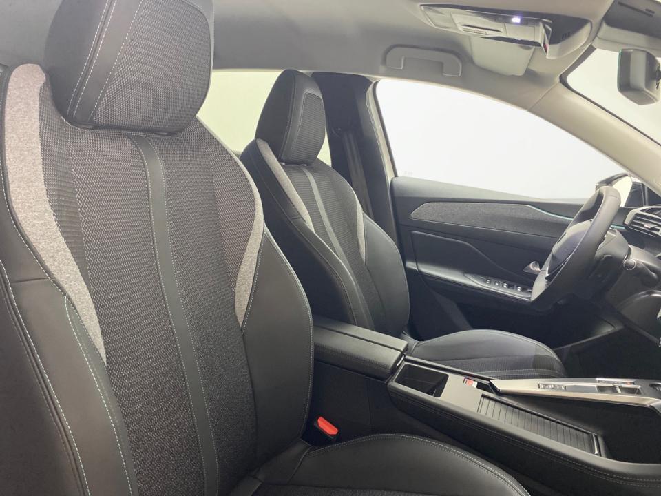 Peugeot 308 5P Allure BlueHDi 130 S&S EAT8