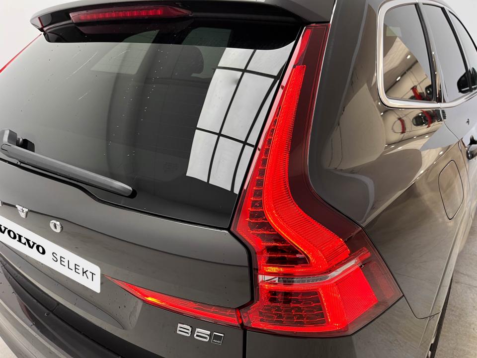 Volvo XC60 2.0 B5 G AWD Core Auto