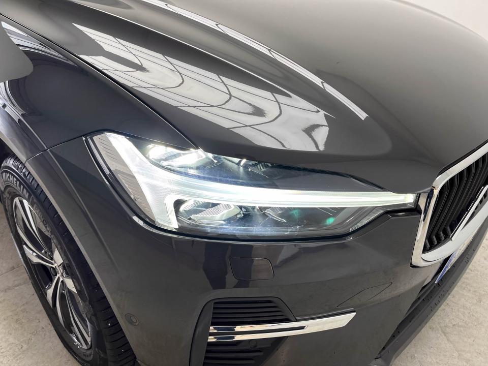 Volvo XC60 2.0 B5 G AWD Core Auto