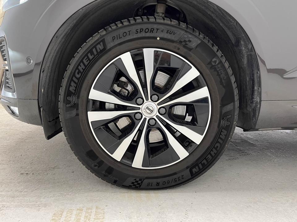 Volvo XC60 2.0 B5 G AWD Core Auto