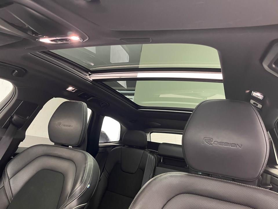 Volvo XC60 2.0 T8 AWD R-Design Auto