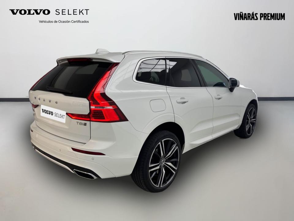 Volvo XC60 2.0 T8 AWD R-Design Auto