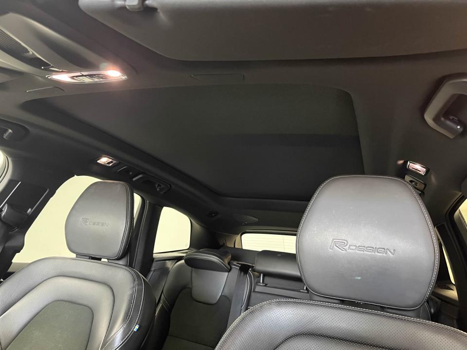 Volvo XC60 2.0 T8 AWD R-Design Auto