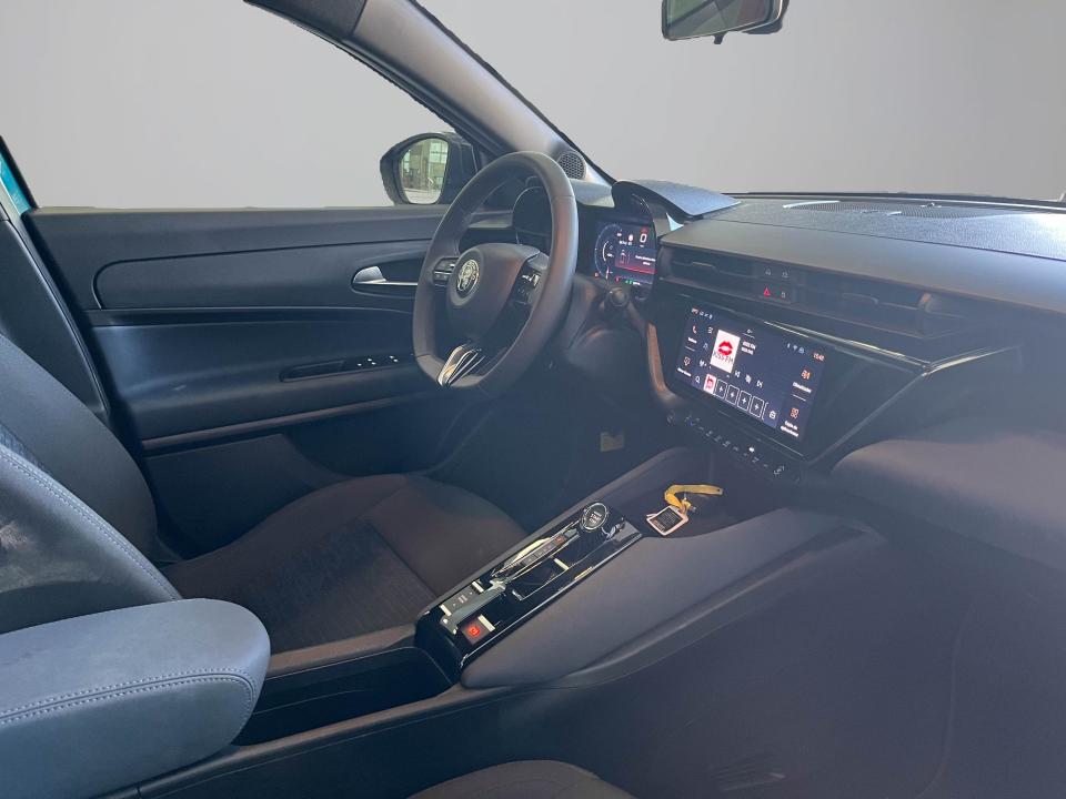 Alfa Romeo Junior HIBRIDA 100KW 136CV 1,2 VGT