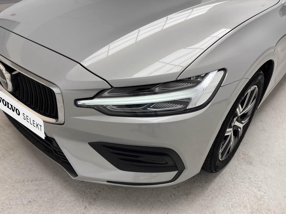 Volvo V60 2.0 B4 (G) Core Auto