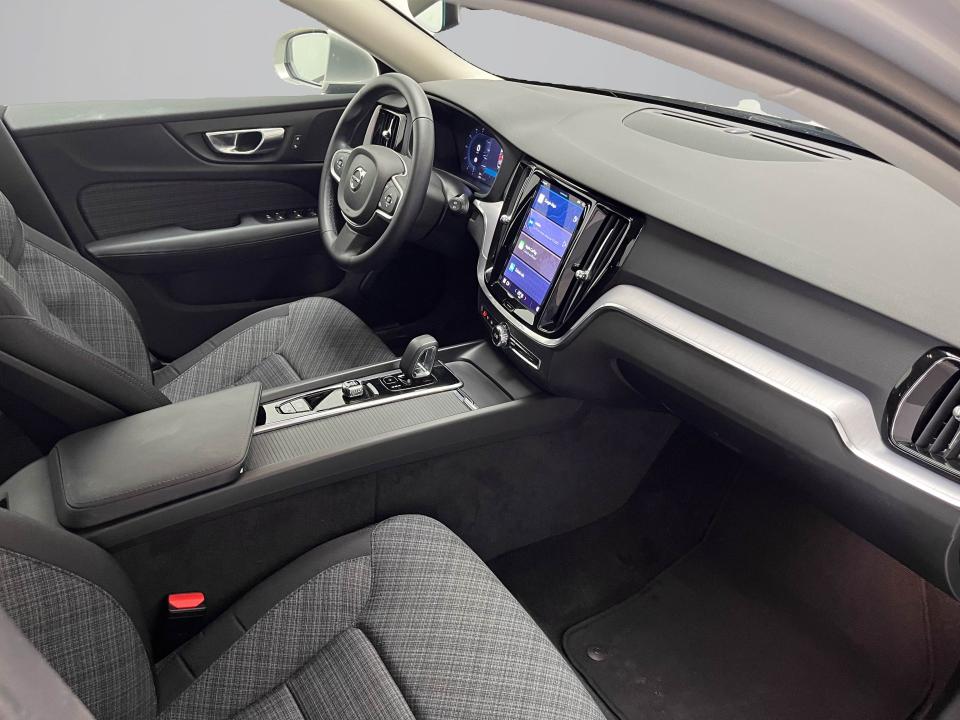 Volvo V60 2.0 B4 (G) Core Auto