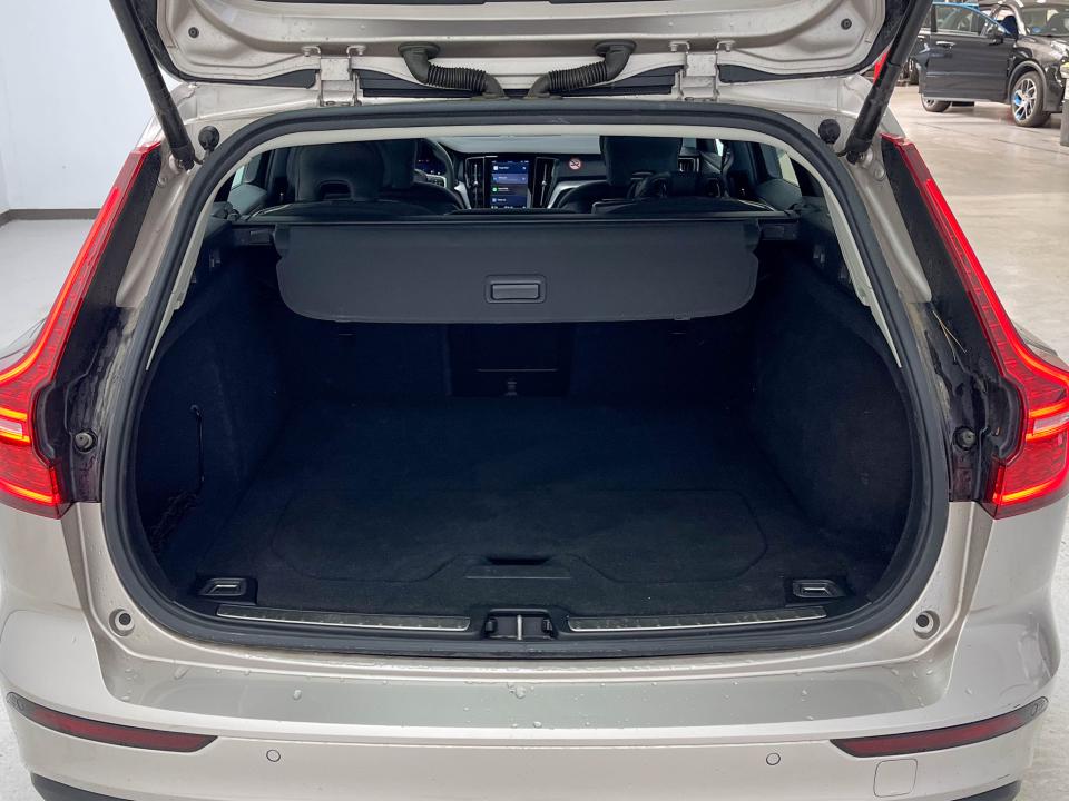 Volvo V60 2.0 B4 (G) Core Auto