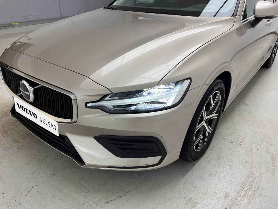 Volvo V60 2.0 B4 (G) Core Auto