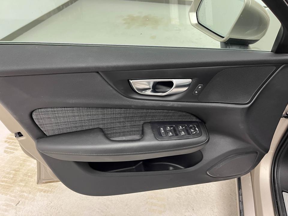 Volvo V60 2.0 B4 (G) Core Auto