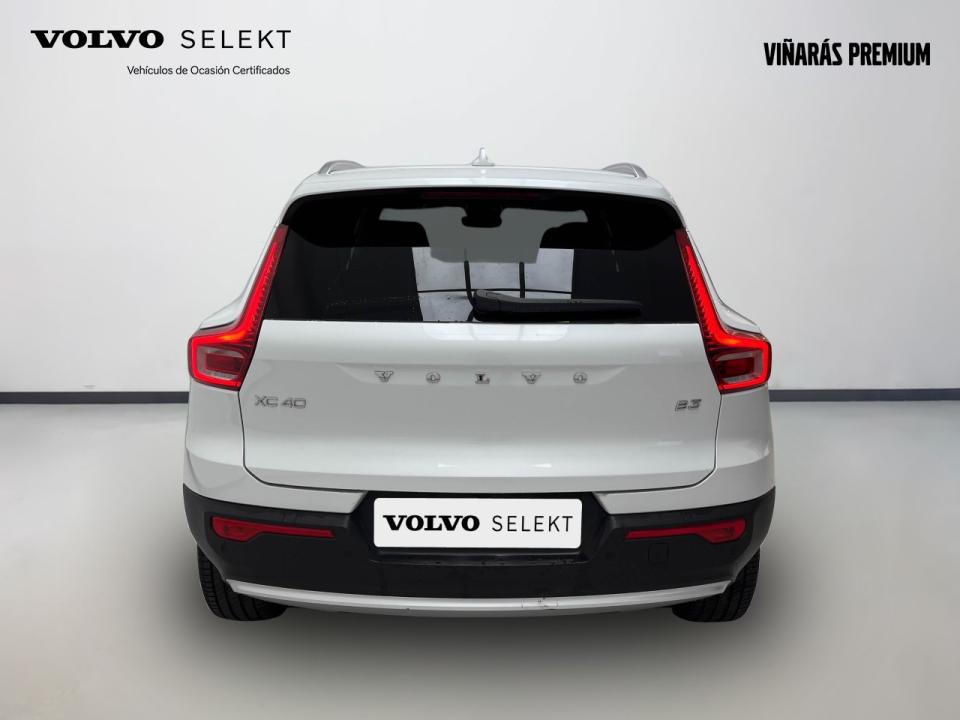 Volvo XC40 2.0 B3 G Core Auto