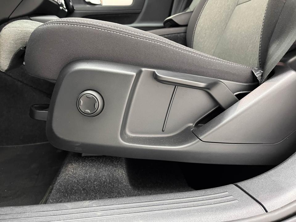 Volvo XC40 2.0 B3 G Core Auto