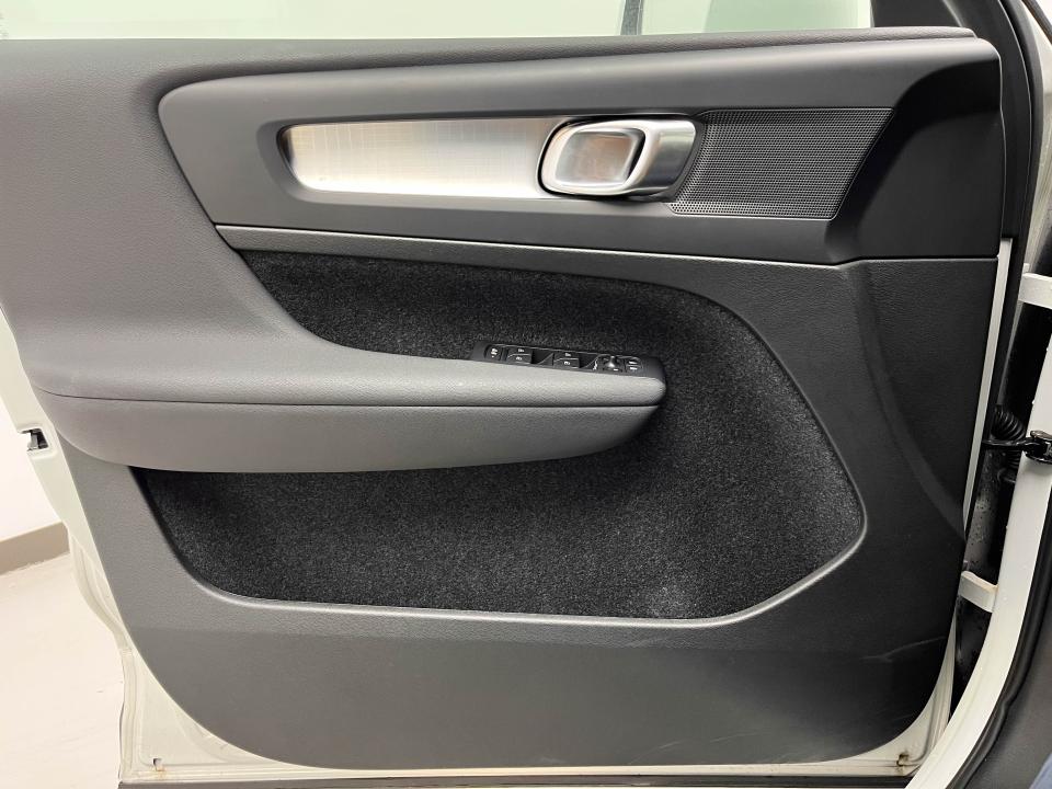 Volvo XC40 2.0 B3 G Core Auto