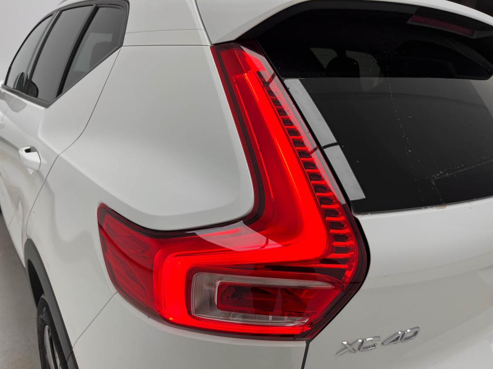 Volvo XC40 2.0 B3 G Core Auto
