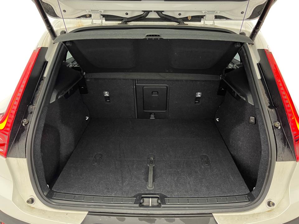 Volvo XC40 2.0 B3 G Core Auto