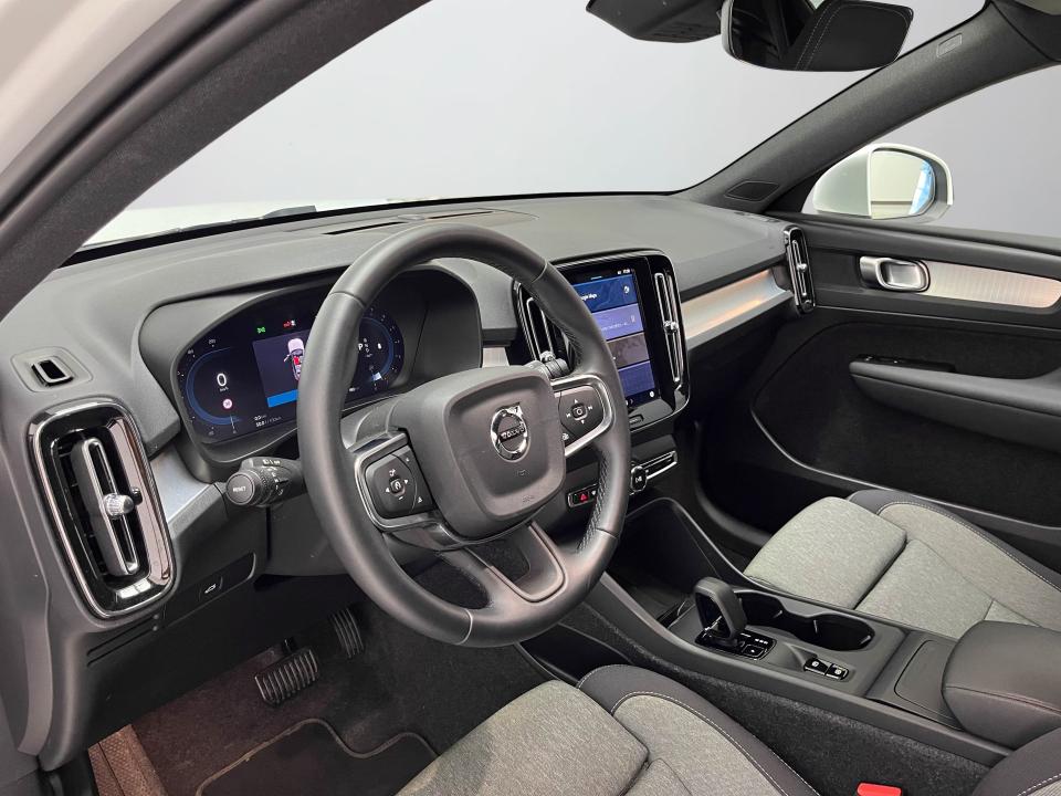 Volvo XC40 2.0 B3 G Core Auto