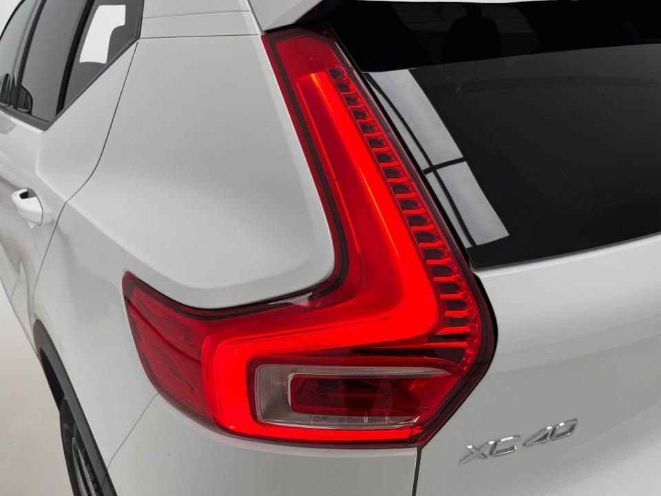Volvo XC40 2.0 B3 G Core Auto