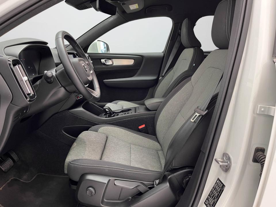 Volvo XC40 2.0 B3 G Core Auto