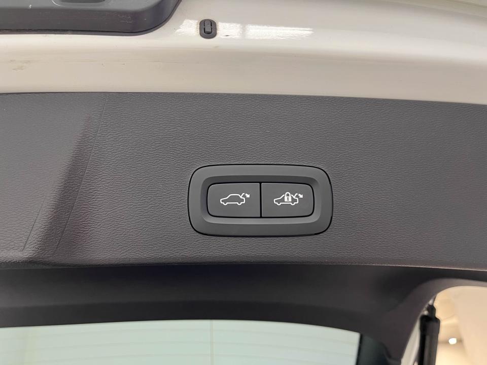 Volvo XC40 2.0 B3 G Core Auto