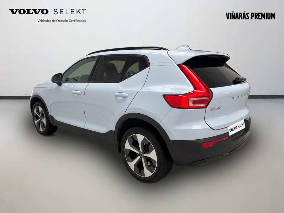 Volvo XC40 2.0 B4 G Plus Dark Auto