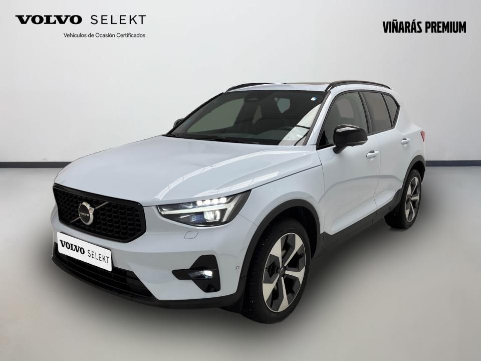 Volvo XC40 2.0 B4 G Plus Dark Auto