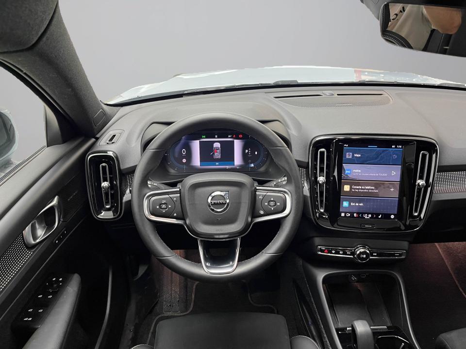 Volvo XC40 2.0 B4 G Plus Dark Auto