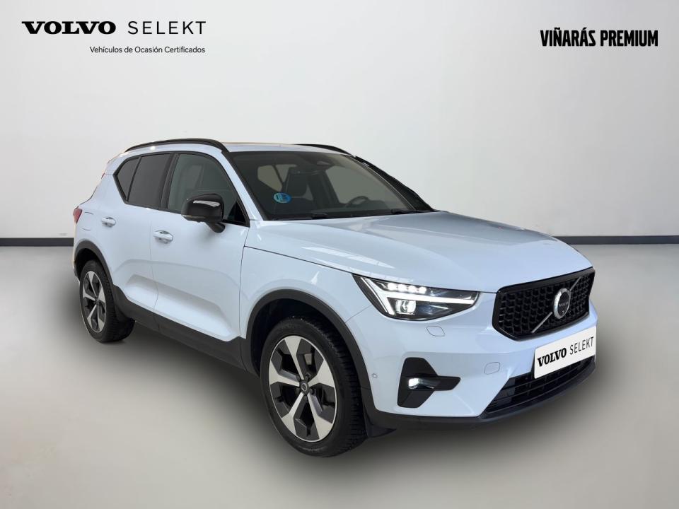 Volvo XC40 2.0 B4 G Plus Dark Auto
