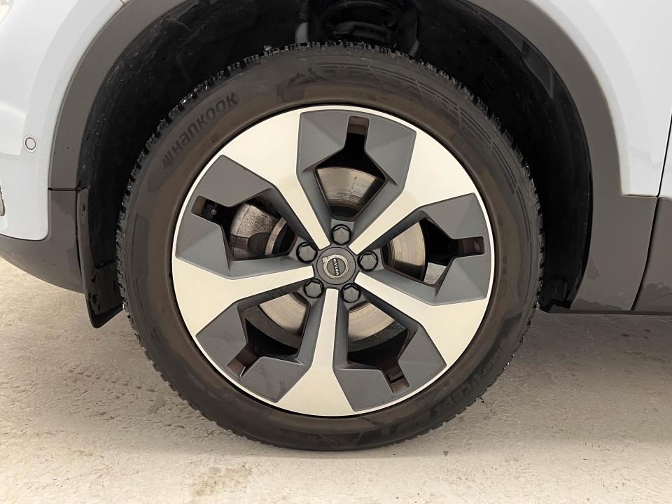 Volvo XC40 2.0 B4 G Plus Dark Auto