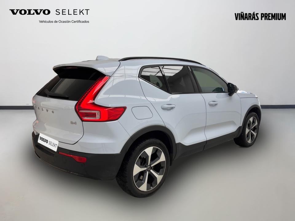 Volvo XC40 2.0 B4 G Plus Dark Auto