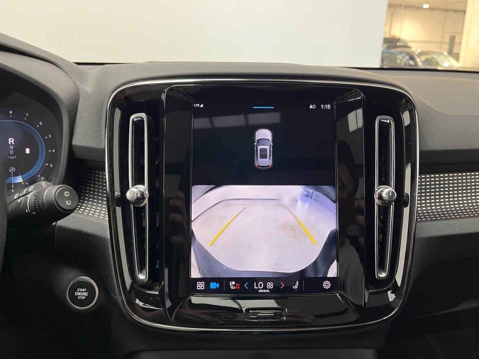 Volvo XC40 2.0 B4 G Plus Dark Auto