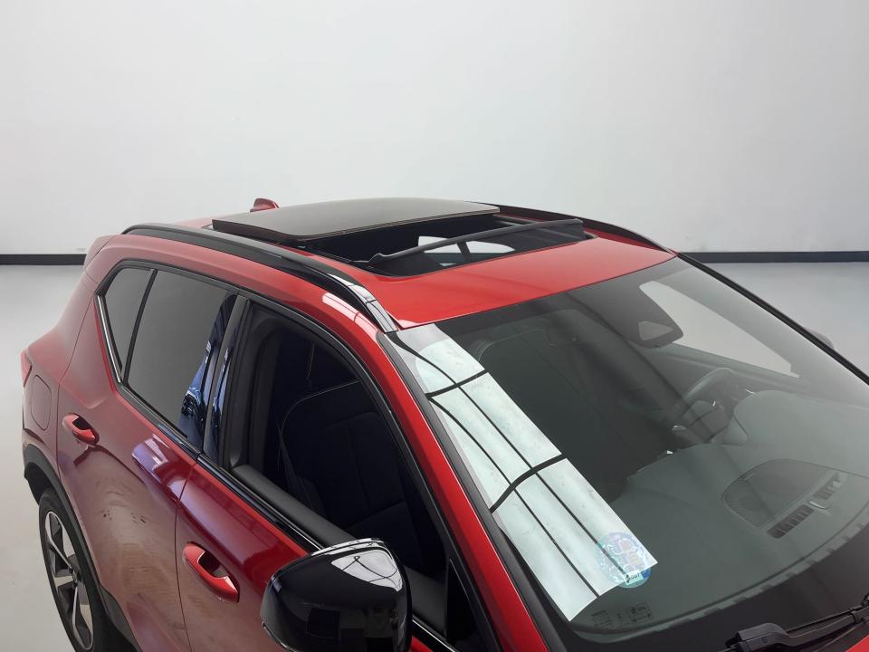 Volvo XC40 2.0 B4 G Plus Dark Auto