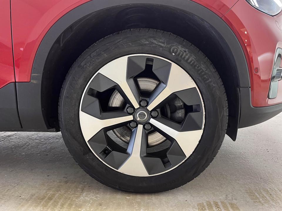 Volvo XC40 2.0 B4 G Plus Dark Auto