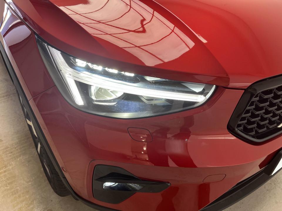 Volvo XC40 2.0 B4 G Plus Dark Auto