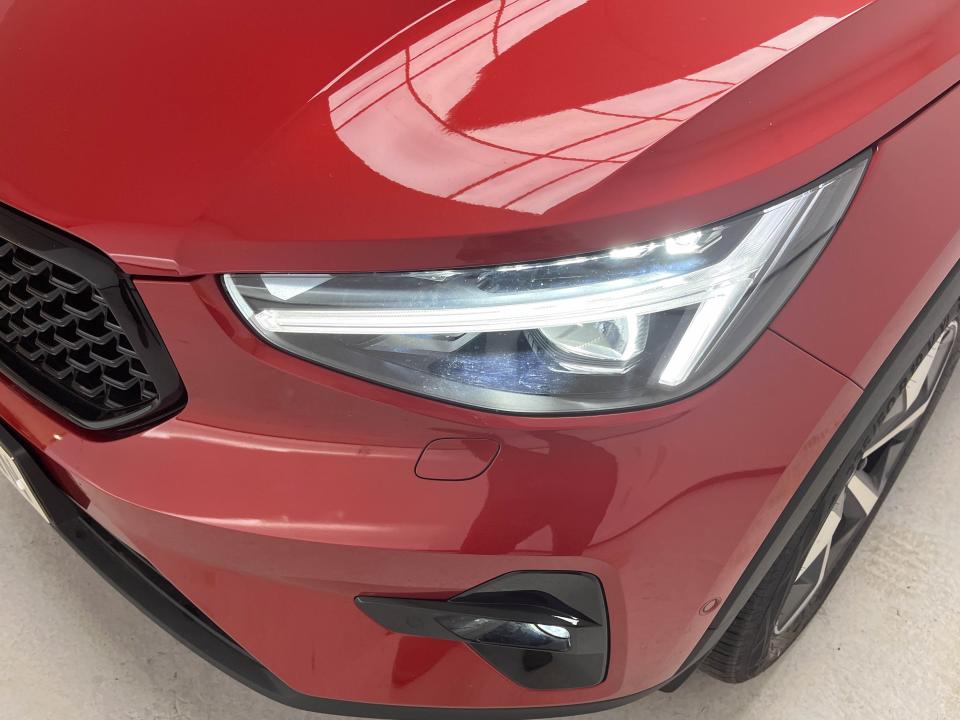 Volvo XC40 2.0 B4 G Plus Dark Auto