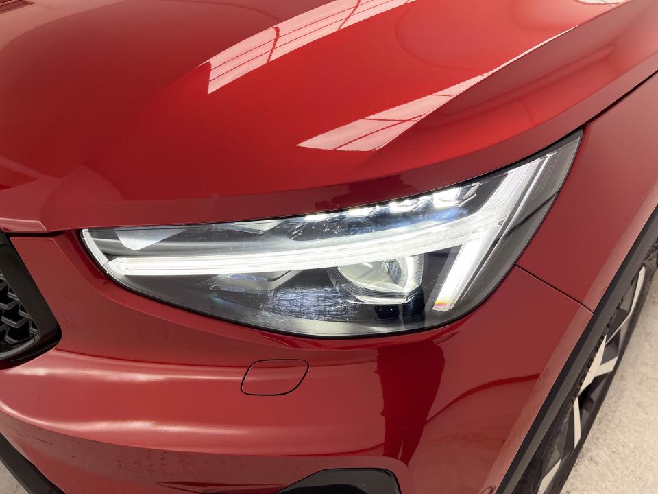 Volvo XC40 2.0 B4 G Plus Dark Auto
