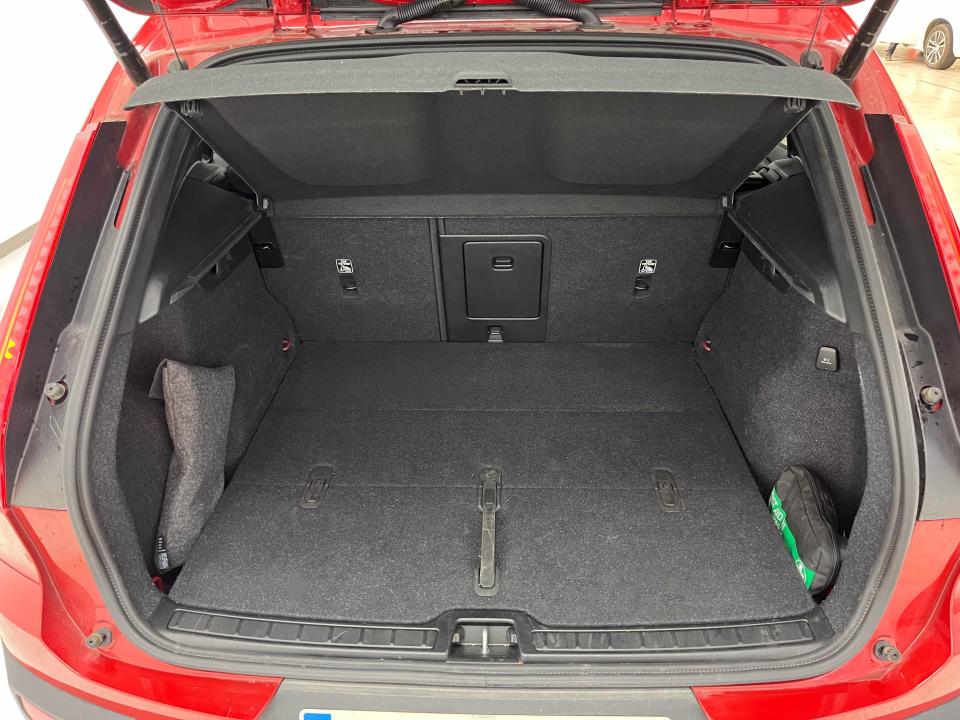 Volvo XC40 2.0 B4 G Plus Dark Auto