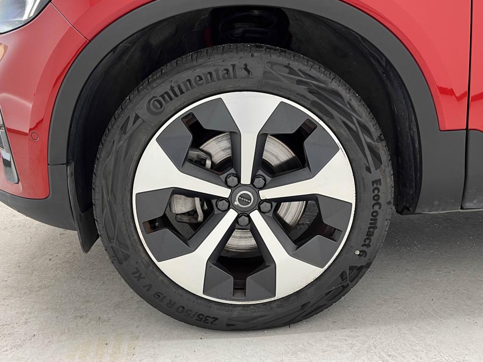 Volvo XC40 2.0 B4 G Plus Dark Auto