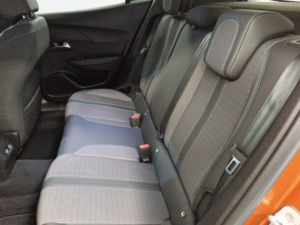 Peugeot 2008 Allure Puretech 130 S&S 6 Vel. MAN