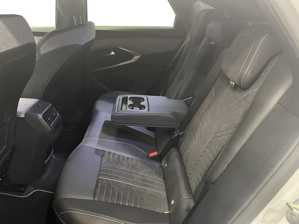 Peugeot 3008 Hybrid 1.2 107KW GT eDCS6