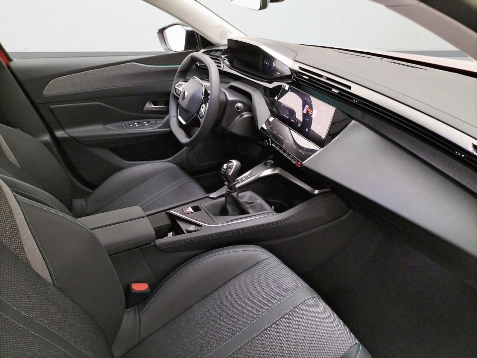 Peugeot 308 5P Allure Gasolina 130 S&S MAN